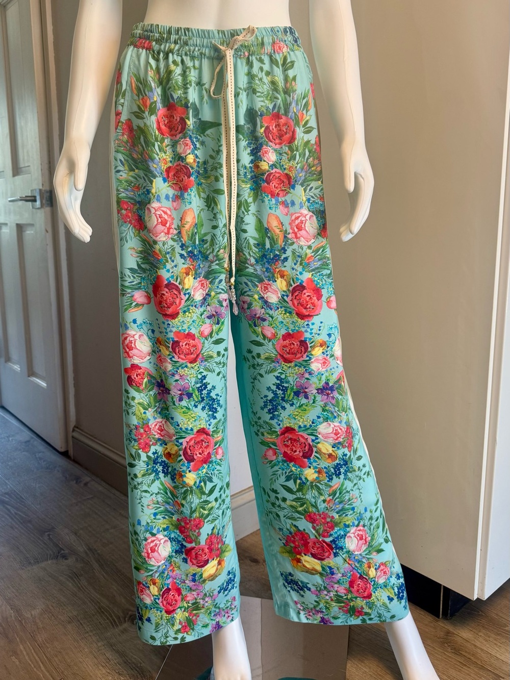 Aratta Silent Journey Floral Wide-Leg Lounge Pants in Aqua size Small